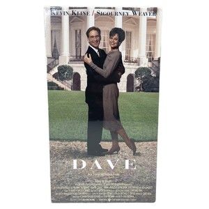 New Sealed Dave (VHS, 1993) Kevin Kline Sigourney Weaver Fast Free Shipping!!